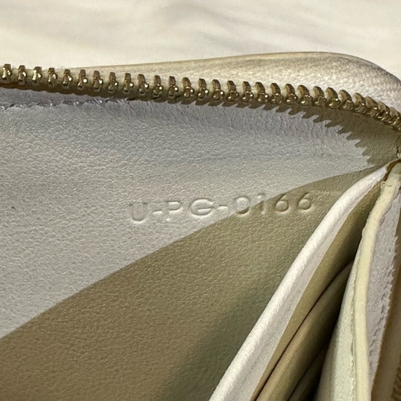 CELINE continental zip leather wallet - Picture 14 of 16